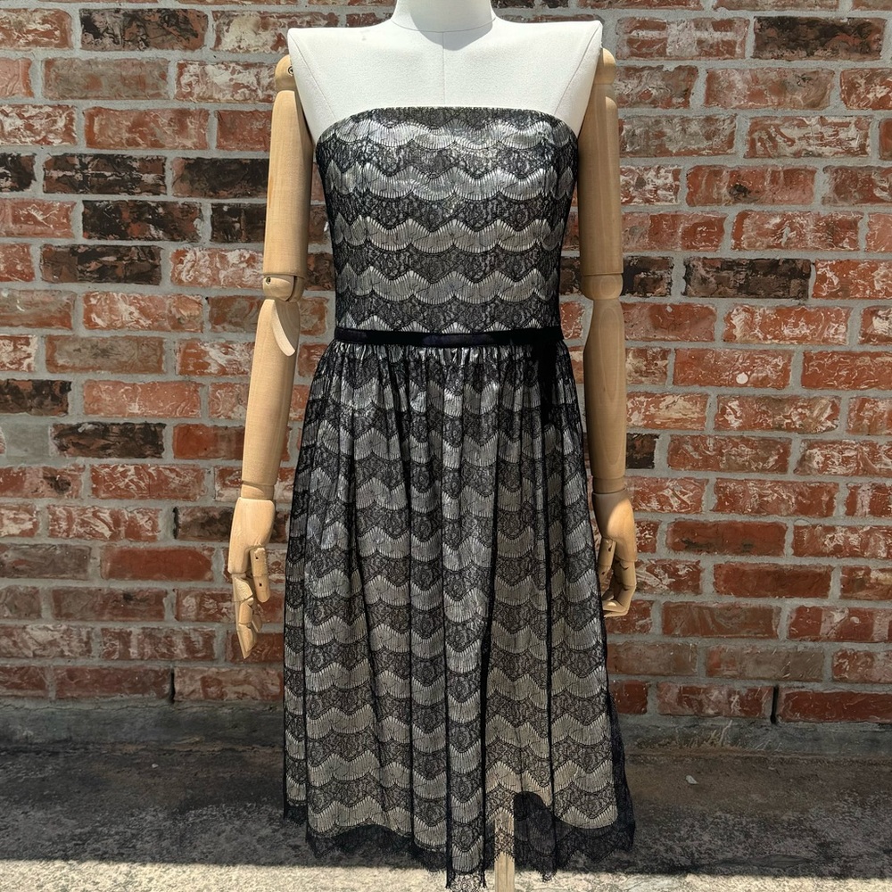 Helen Wang couture grey lace cocktail dress / 4 / Excellent condition